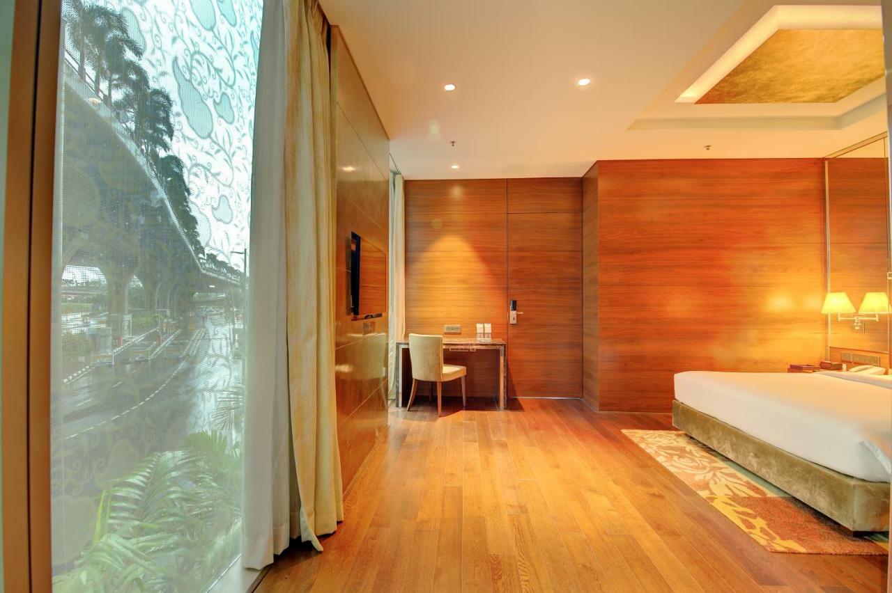 Niranta Transit Airport - At Arrivals Hotel 4*